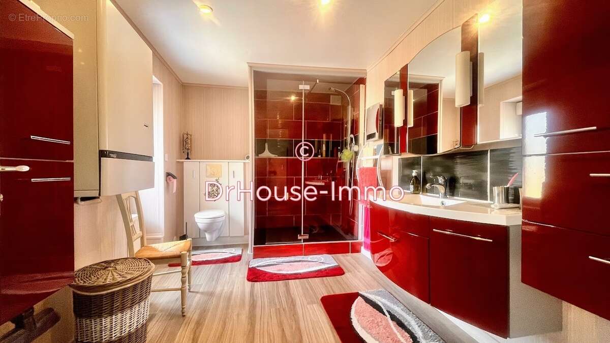 Maison à LA HAYE-DU-PUITS