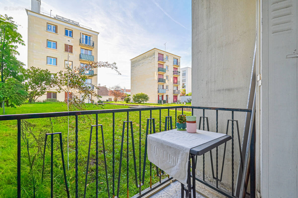 Appartement à SAINT-MAUR-DES-FOSSES