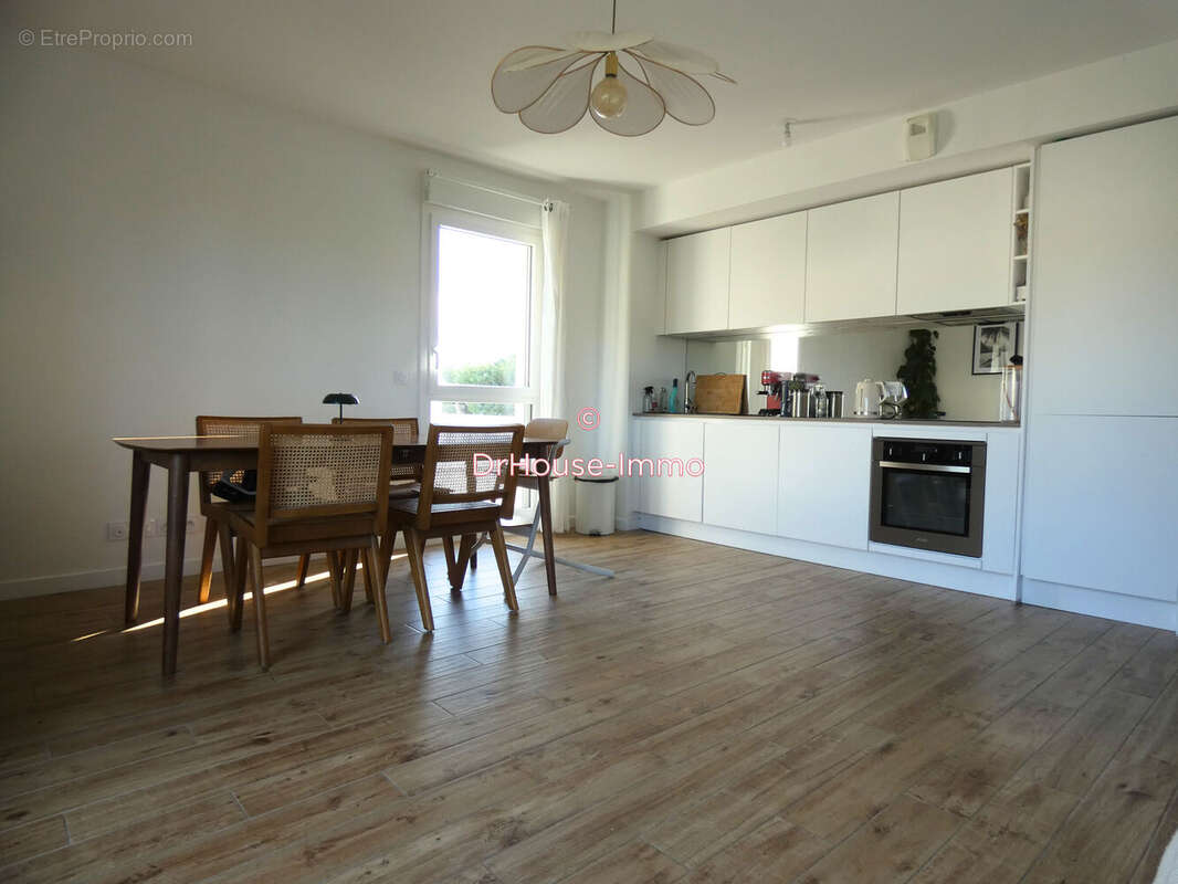 Appartement à MARSEILLE-9E