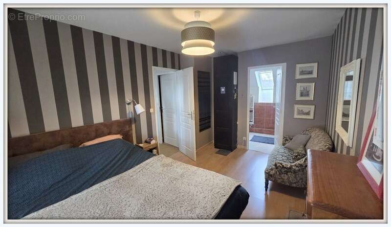 Maison à COURDIMANCHE