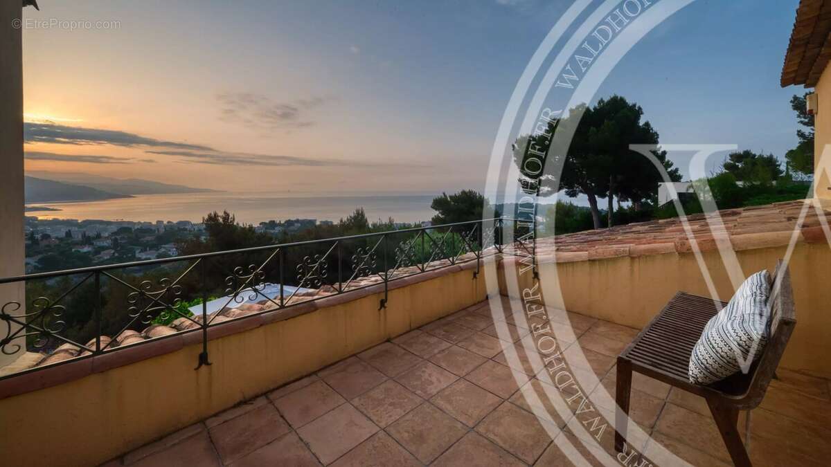 Maison à ROQUEBRUNE-CAP-MARTIN