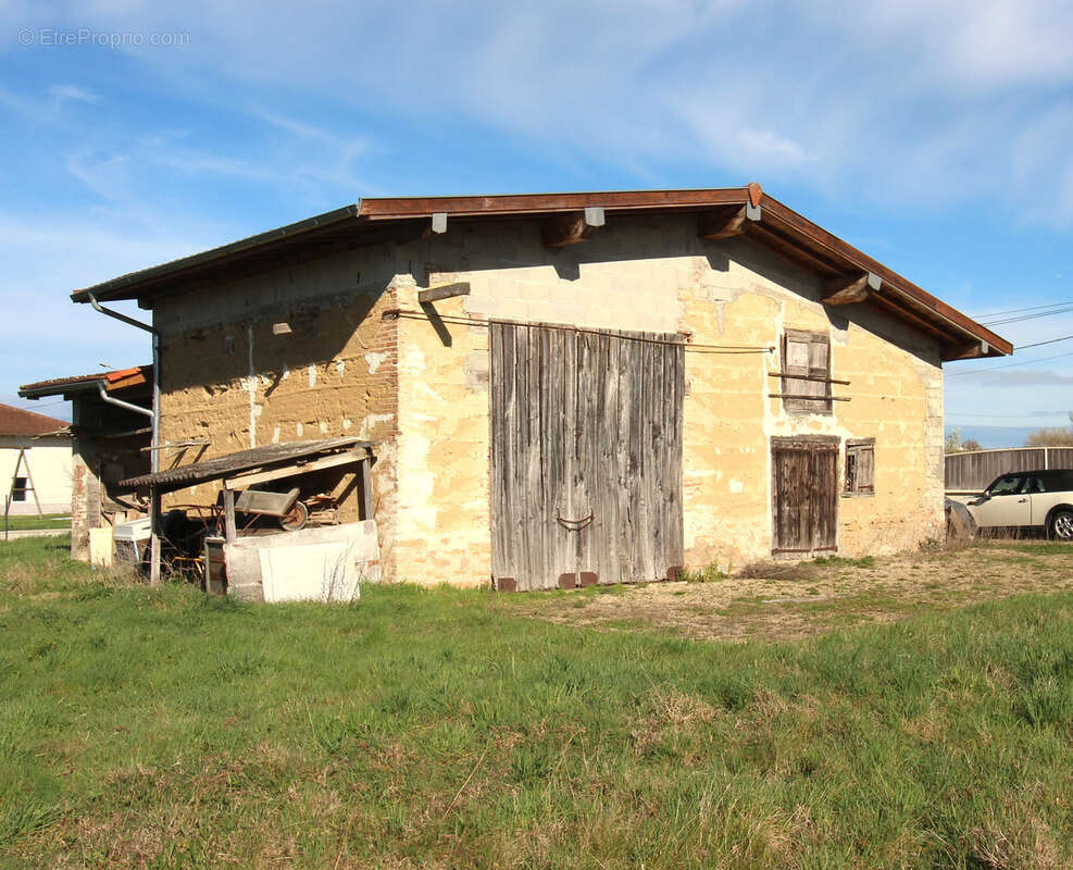 Maison à POLLIAT