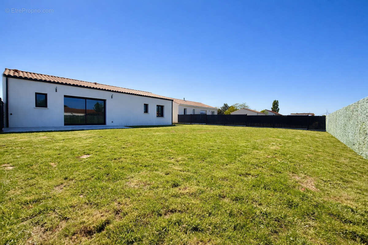 Maison à FONTENAY-LE-COMTE