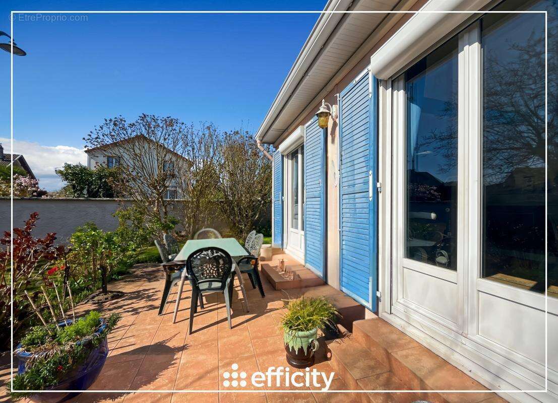 Maison à BRIE-COMTE-ROBERT