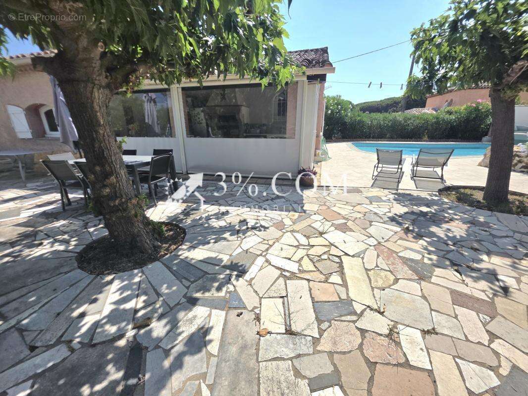 Villa sur grand terrain à la Tour de Mare - photo 20
