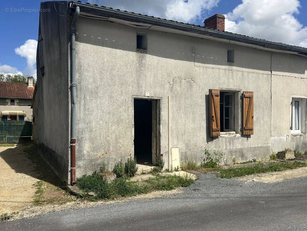Appartement à DIENNE