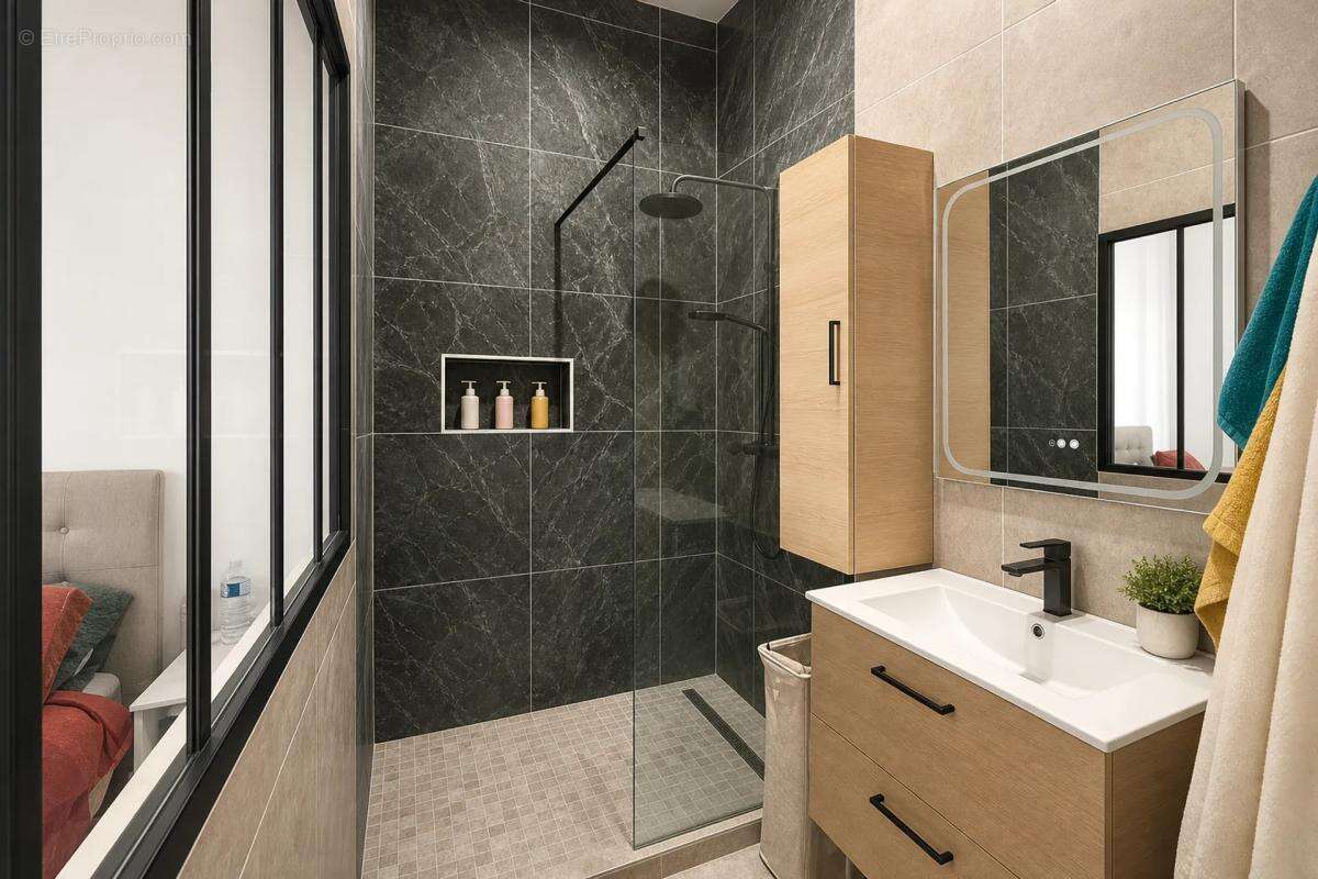 Appartement de 5 pièces de 145 m² à Saint-Étienne - photo 9