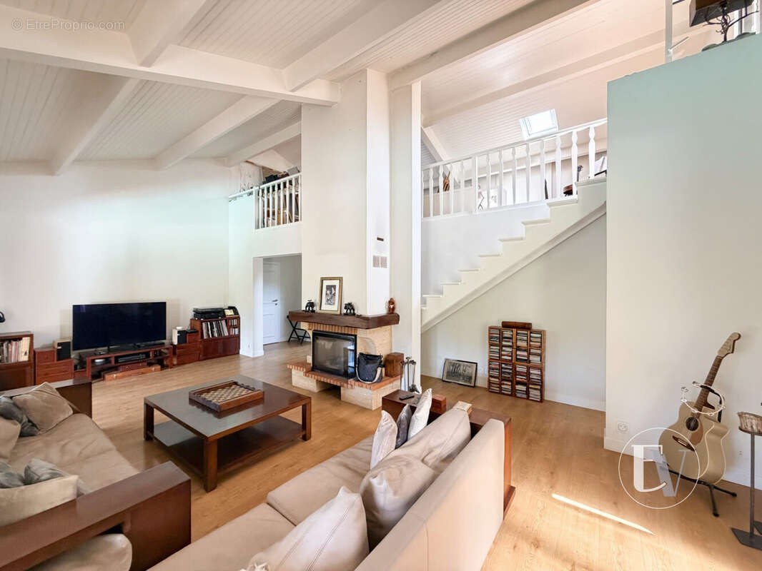 Maison à GUJAN-MESTRAS