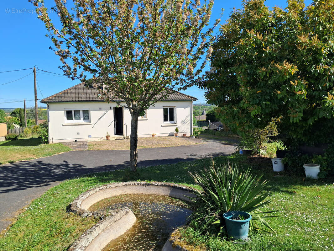 Maison à JAUNAY-CLAN