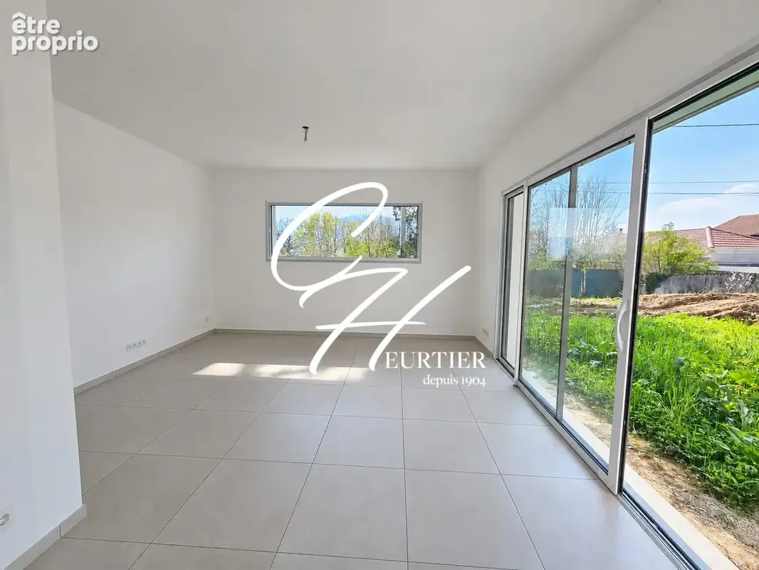 Maison 5 pièces 115 m² à vendre à La Buisse (38500) - photo 3