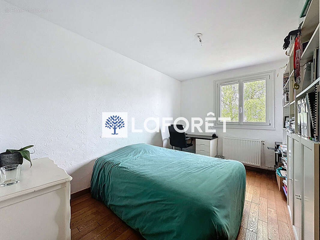 Appartement à LE MESNIL-ESNARD