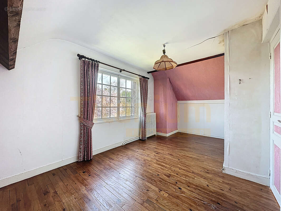 Maison avec grand jardin   3 chambres   Sous-sol complet   Dépendances - photo 10