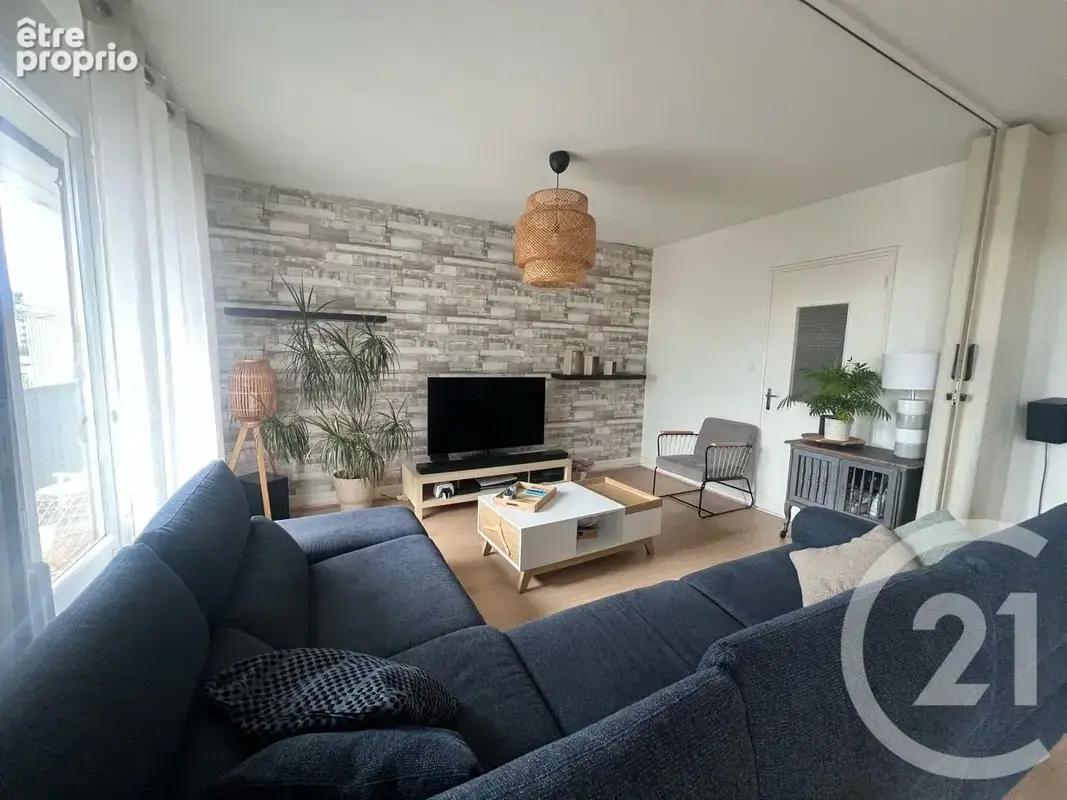 Appartement 4 pièces 88 m² à vendre à Aurillac (15000) - photo 1