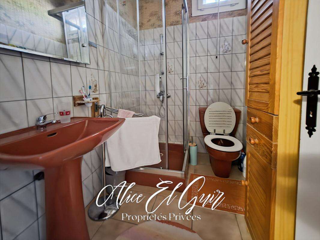 PROCHE CARCASSONNE - Maison T6 jardin garage piscine - photo 14