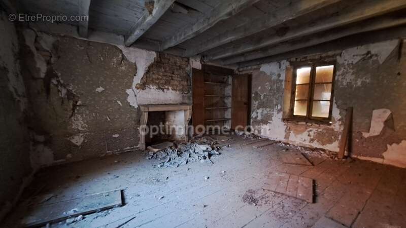 Maison à SOING-CUBRY-CHARENTENAY