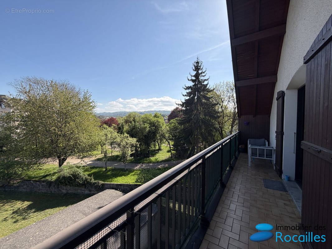 Appartement à REIGNIER