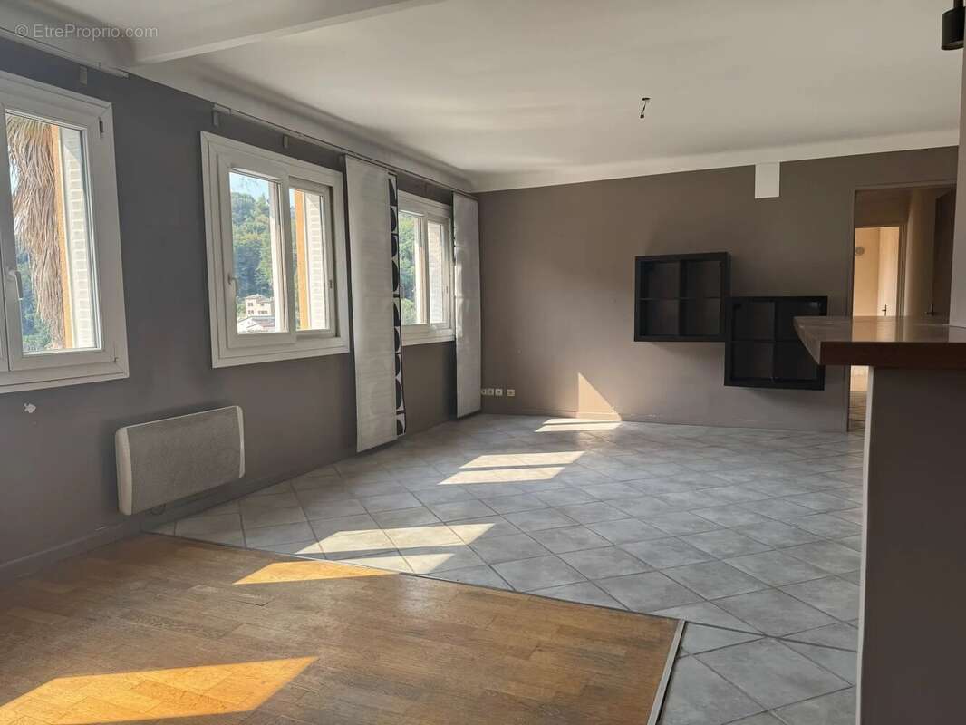Appartement lumineux de 3 pièces au Haut-de-Cagnes - photo 5
