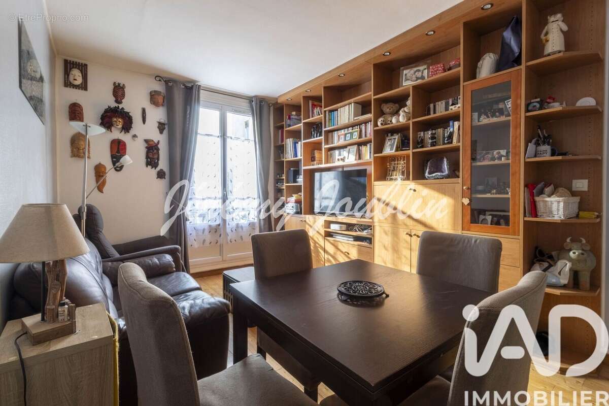 Photo 2 - Appartement à MONTROUGE