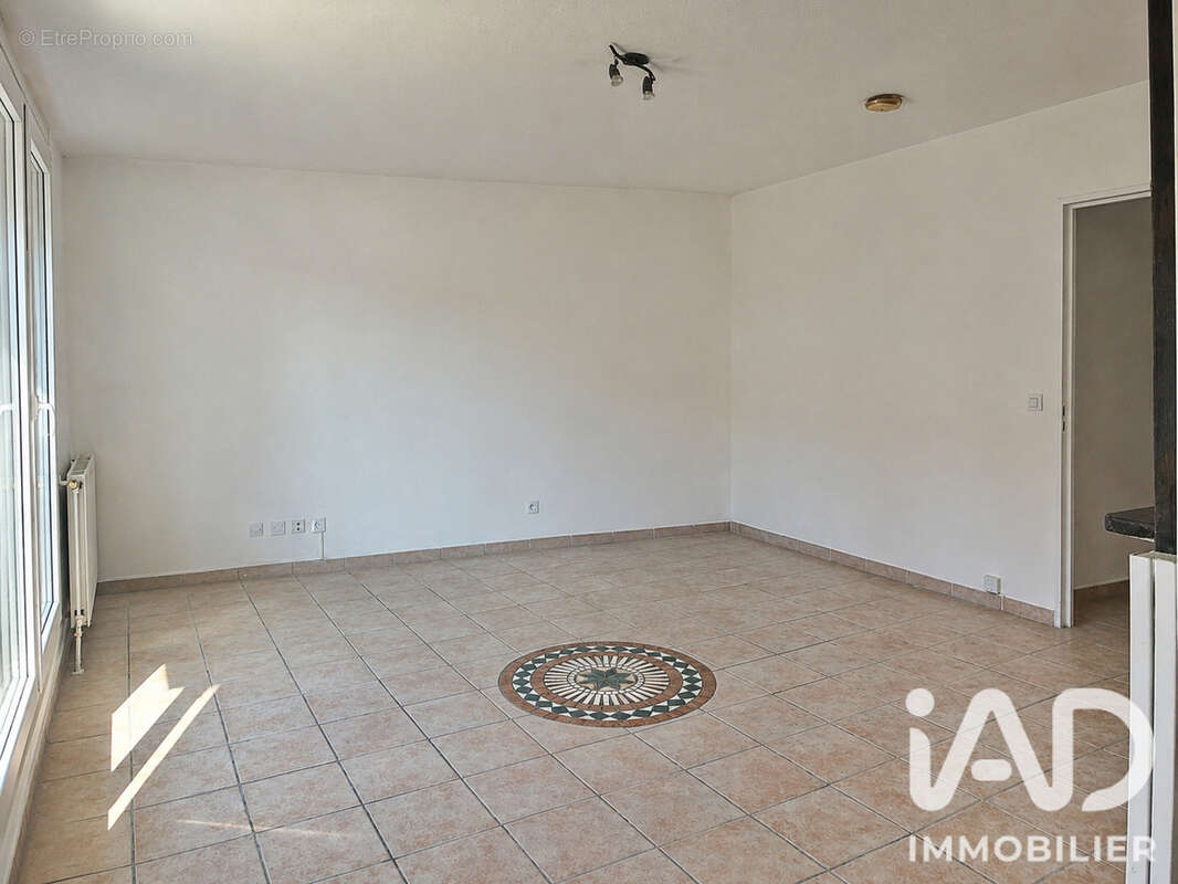 Appartement 64 m² à Toulon  - photo 4