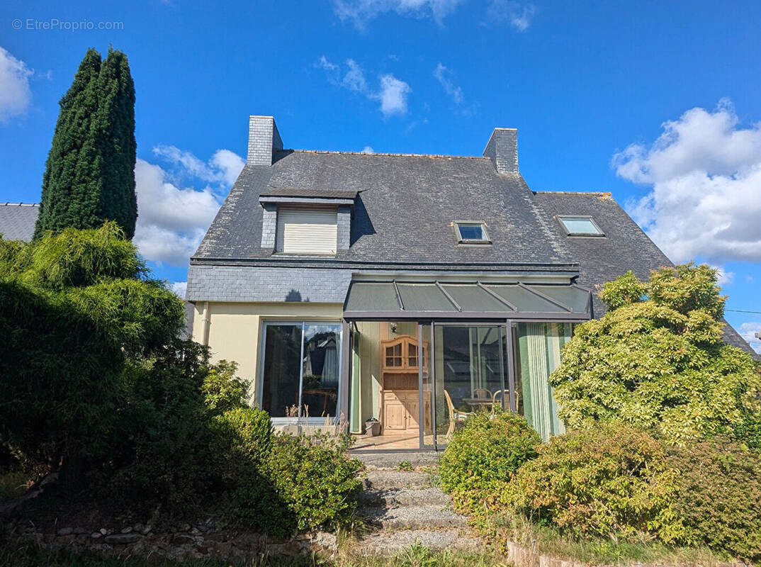 Maison à PLOUIGNEAU