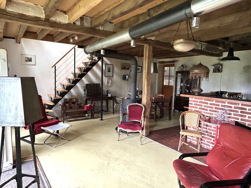 Maison à SAINT-BENIN-DES-BOIS