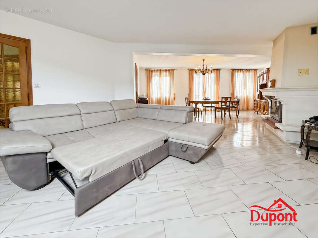 Appartement 200 m² à Revin  - photo 7