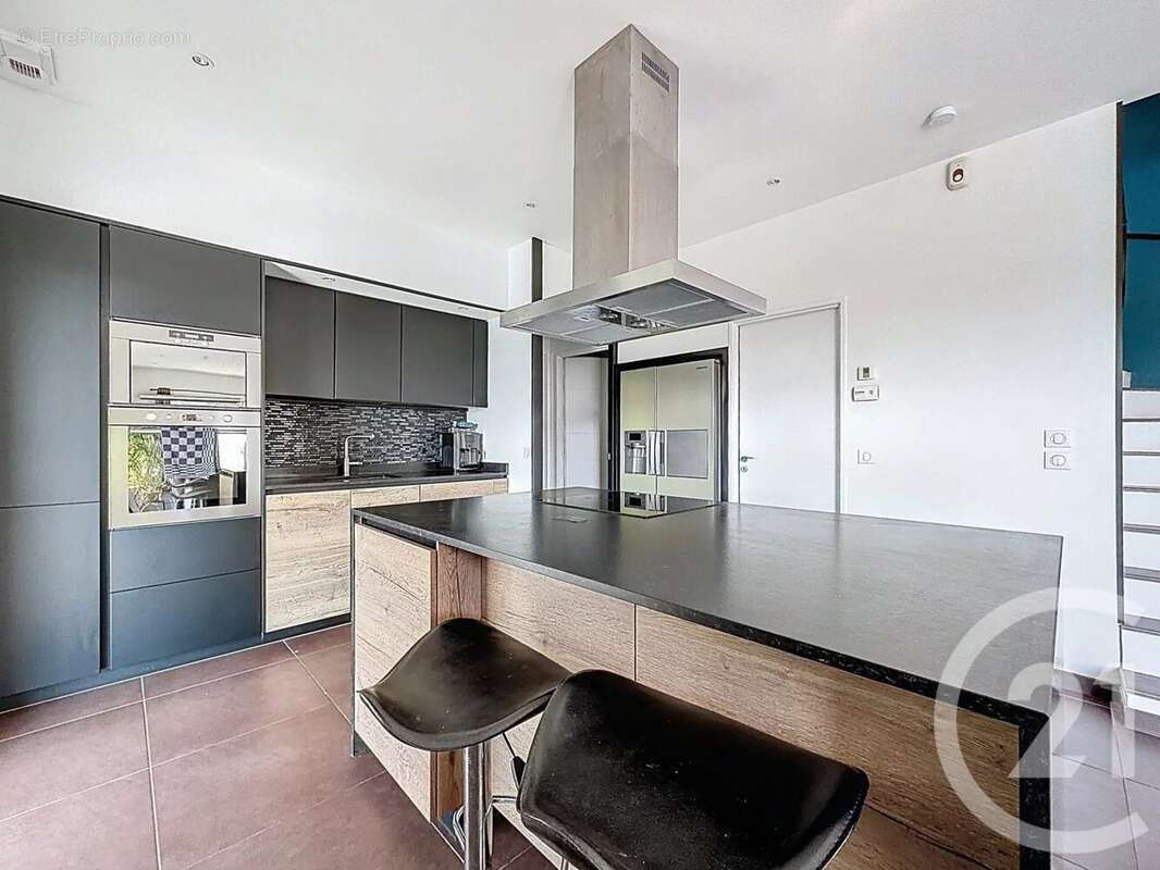 Maison à MOUANS-SARTOUX