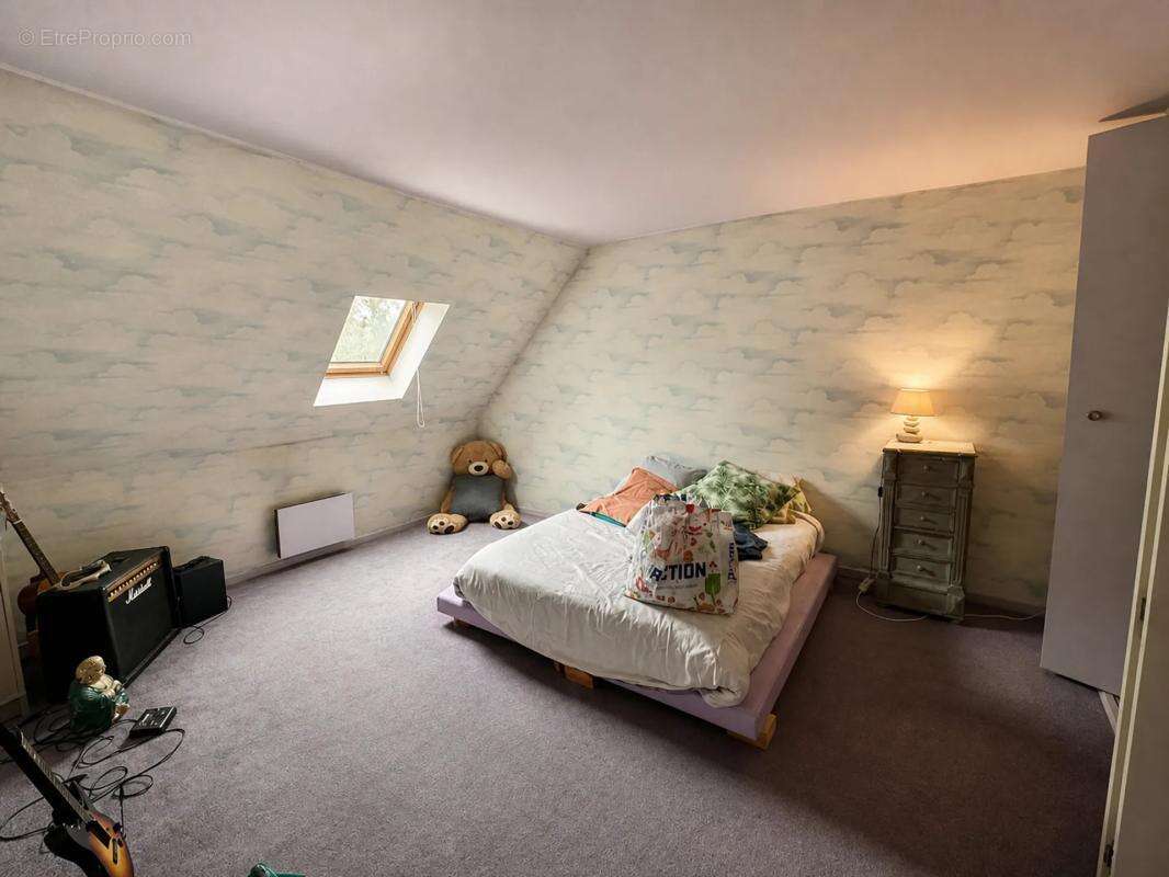 Maison de 8 pièces de 145 m² à Chartainvilliers - photo 8