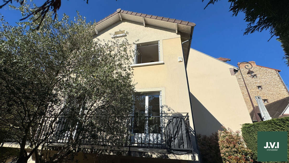 Maison à ENGHIEN-LES-BAINS