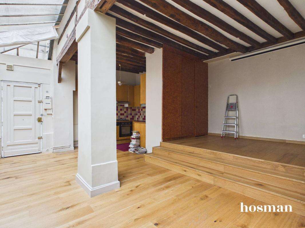 Appartement à PARIS-10E
