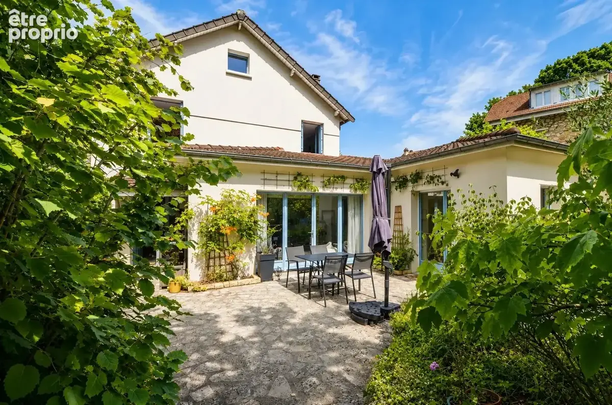 Maison à LE VESINET