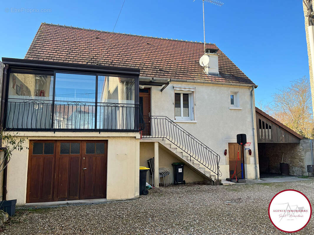 Maison à SAINT-AMAND-MONTROND