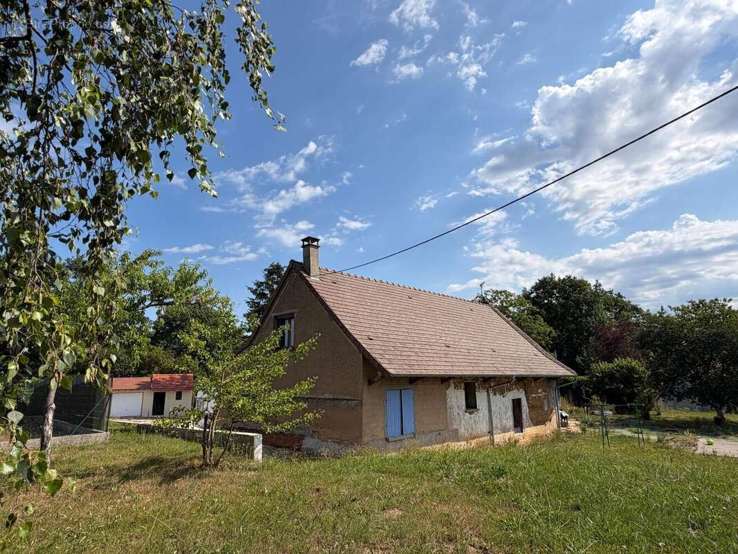 Maison 86 m² à Louhans  - photo 2