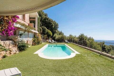 Maison 191 m² à Cabris  - photo 2