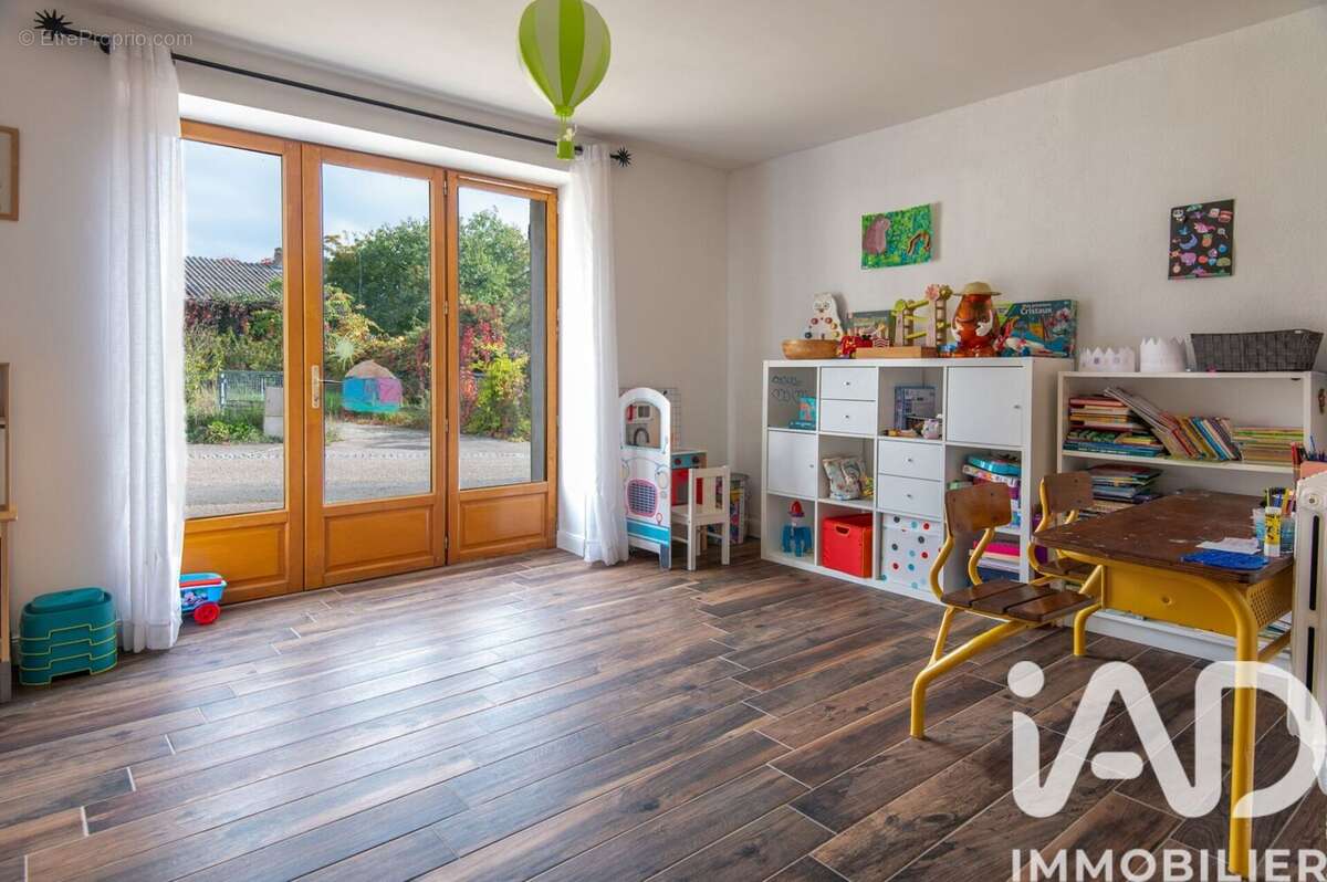 Photo 6 - Maison à CHAILLY-LES-ENNERY