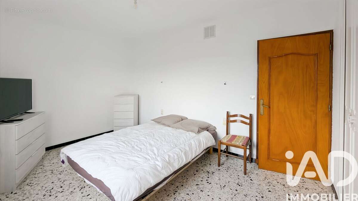 Photo 5 - Maison à ROQUEMAURE