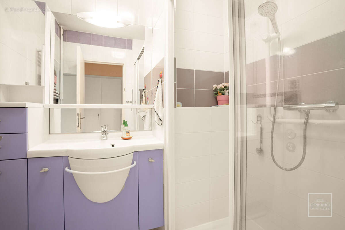 Appartement à NEUVILLE-SUR-SAONE