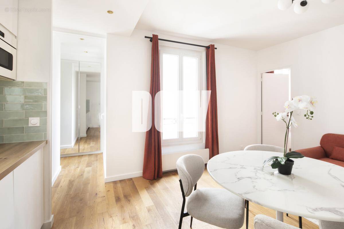 Appartement à PARIS-3E