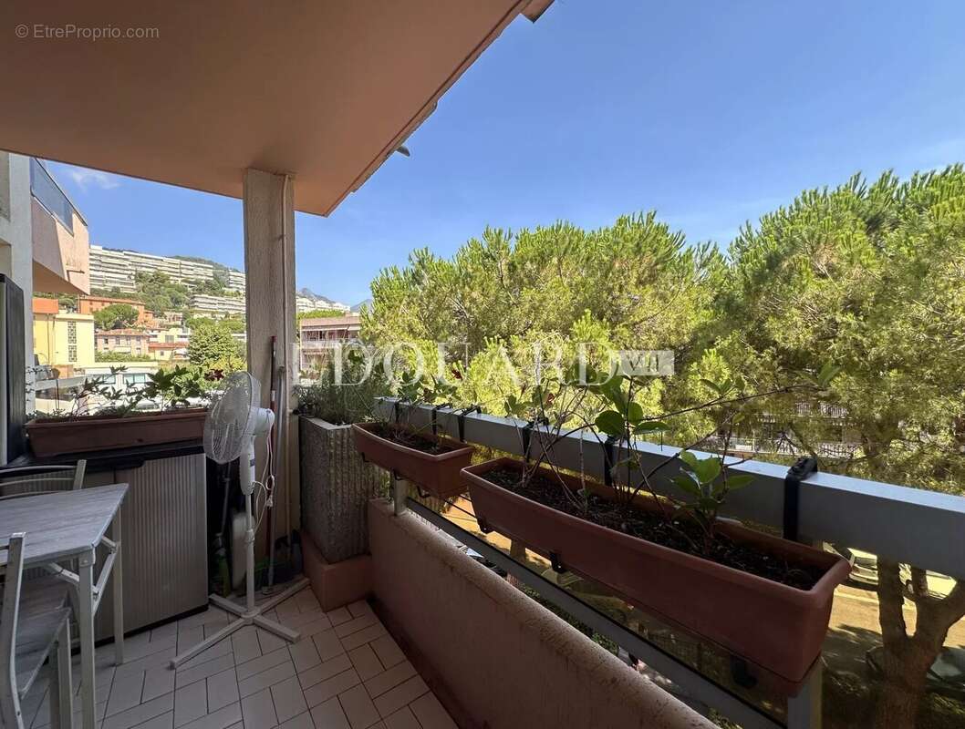 Appartement à ROQUEBRUNE-CAP-MARTIN