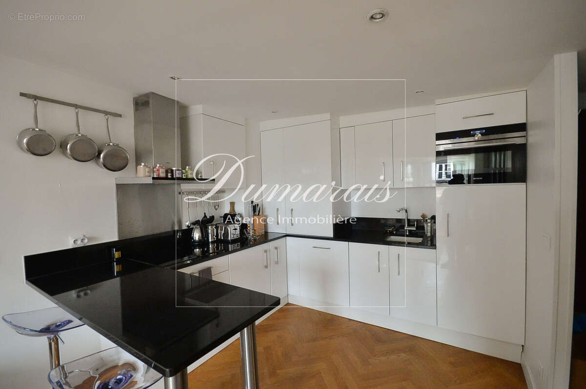 Appartement à PARIS-4E