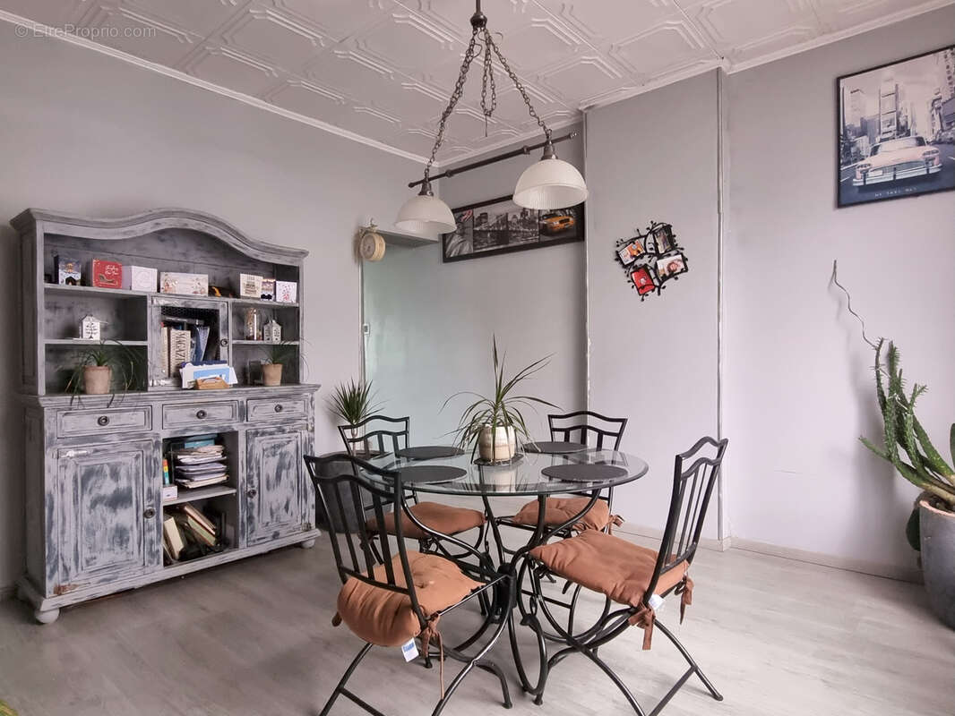 Maison à SAINT-AMAND-LES-EAUX