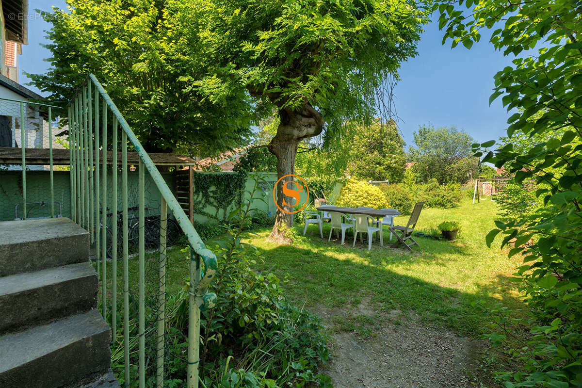 Maison à ORRY-LA-VILLE