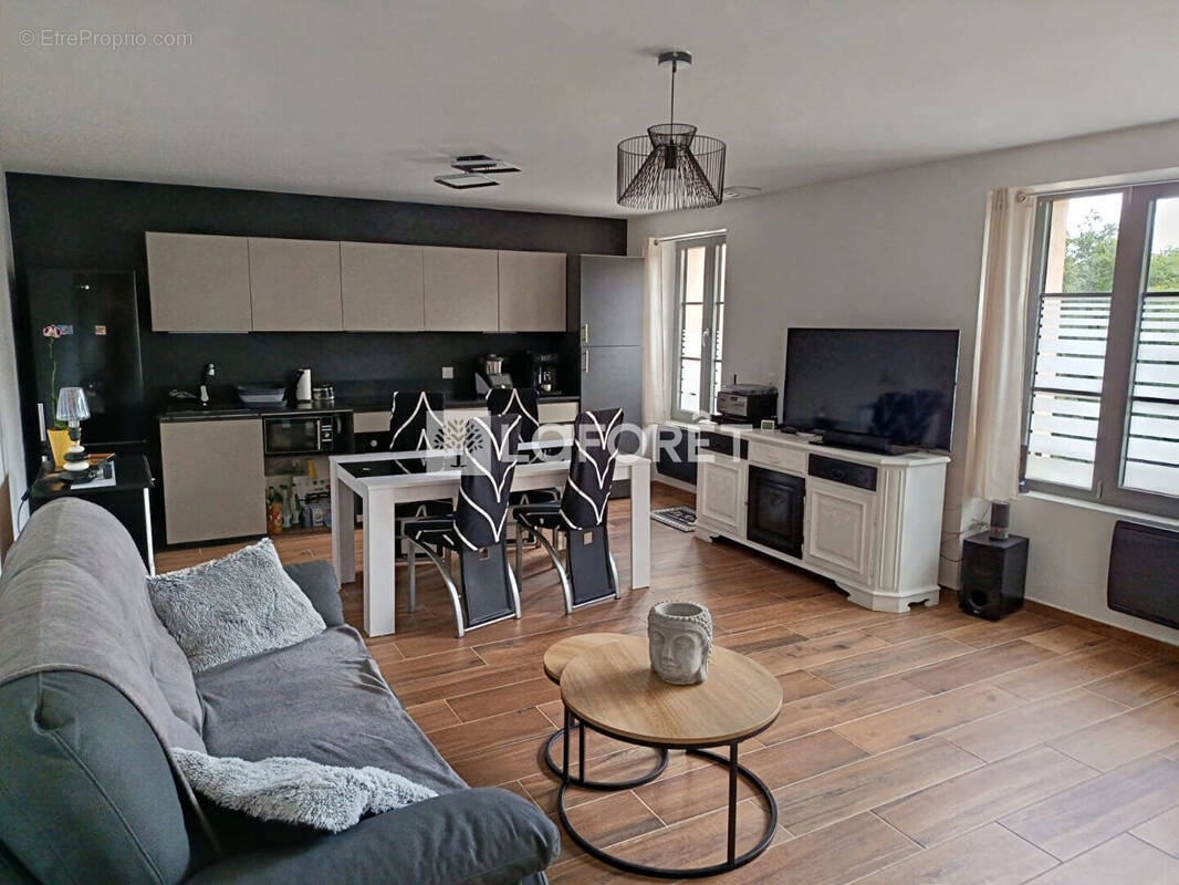 Appartement à QUINGEY