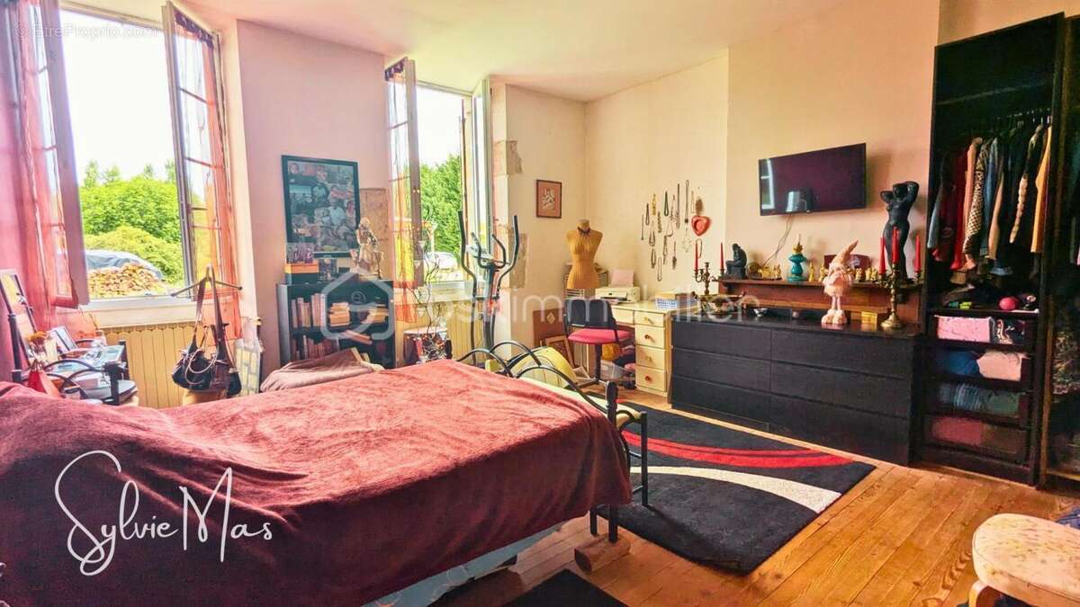 Maison de Maître 264 m² sur 1,2 ha, piscine, panneaux solaires - photo 8