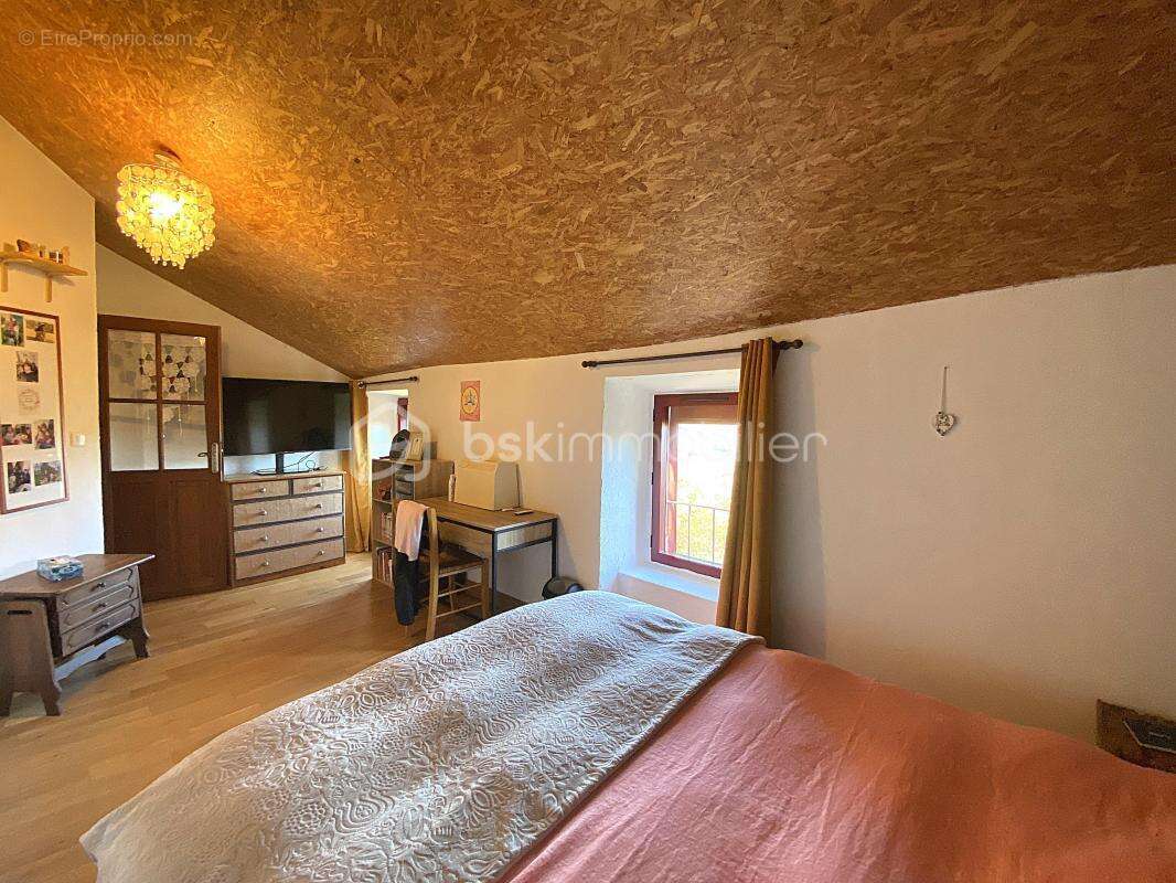 Maison à SAINT-IZAIRE