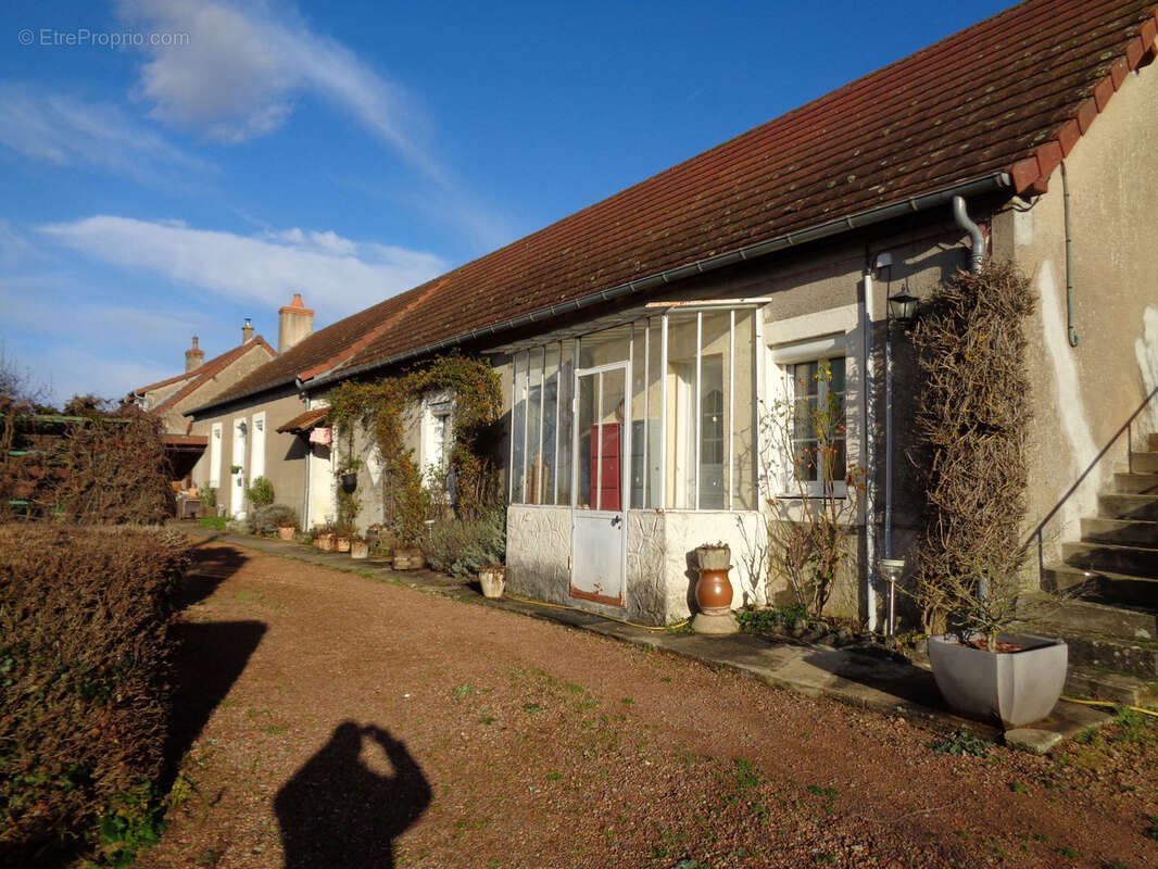 Maison à SAINT-BENIN-D'AZY