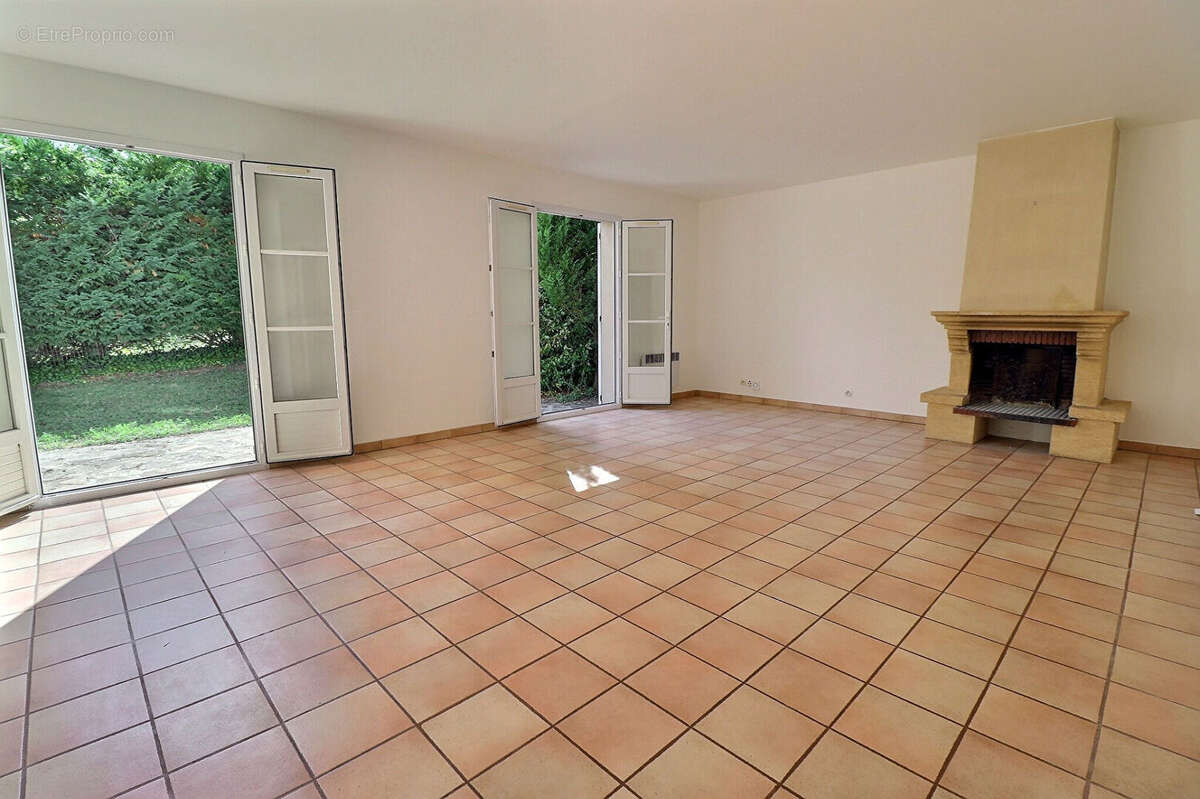 Maison à MAREIL-MARLY