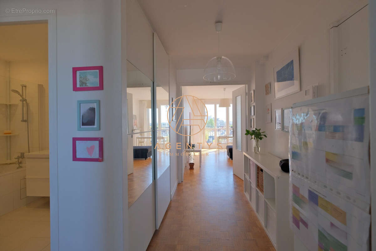 Appartement à SAINT-MAUR-DES-FOSSES