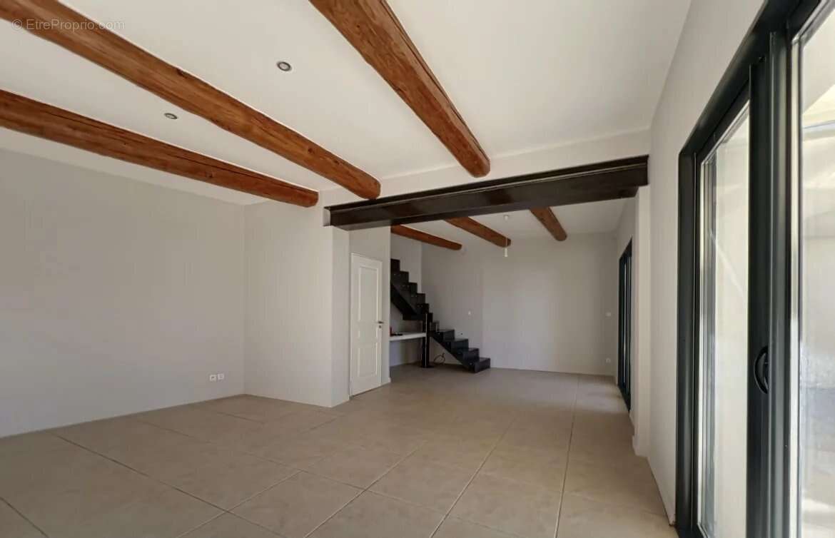 Maison à REDESSAN