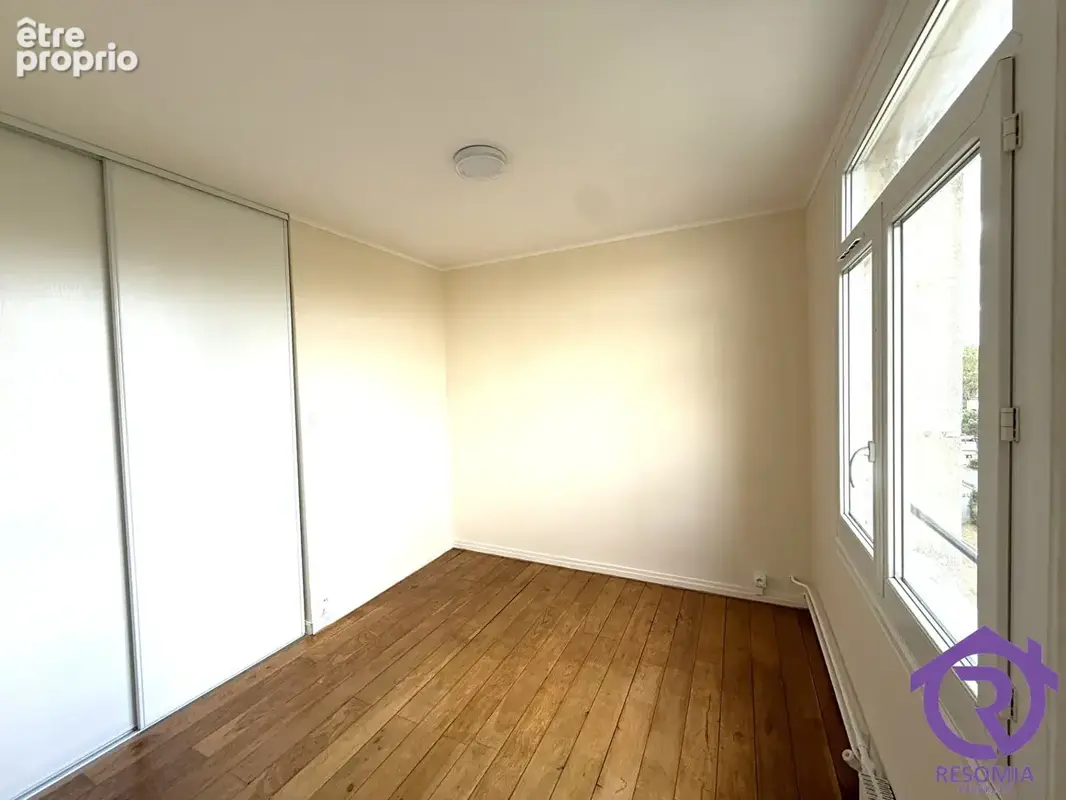 Appartement 4 pièces de 57 m² à CHATILLON - photo 9